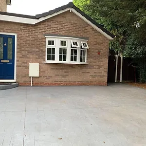 Apartment 1bed Bungalow In The Heart Of Moseley Birmingham